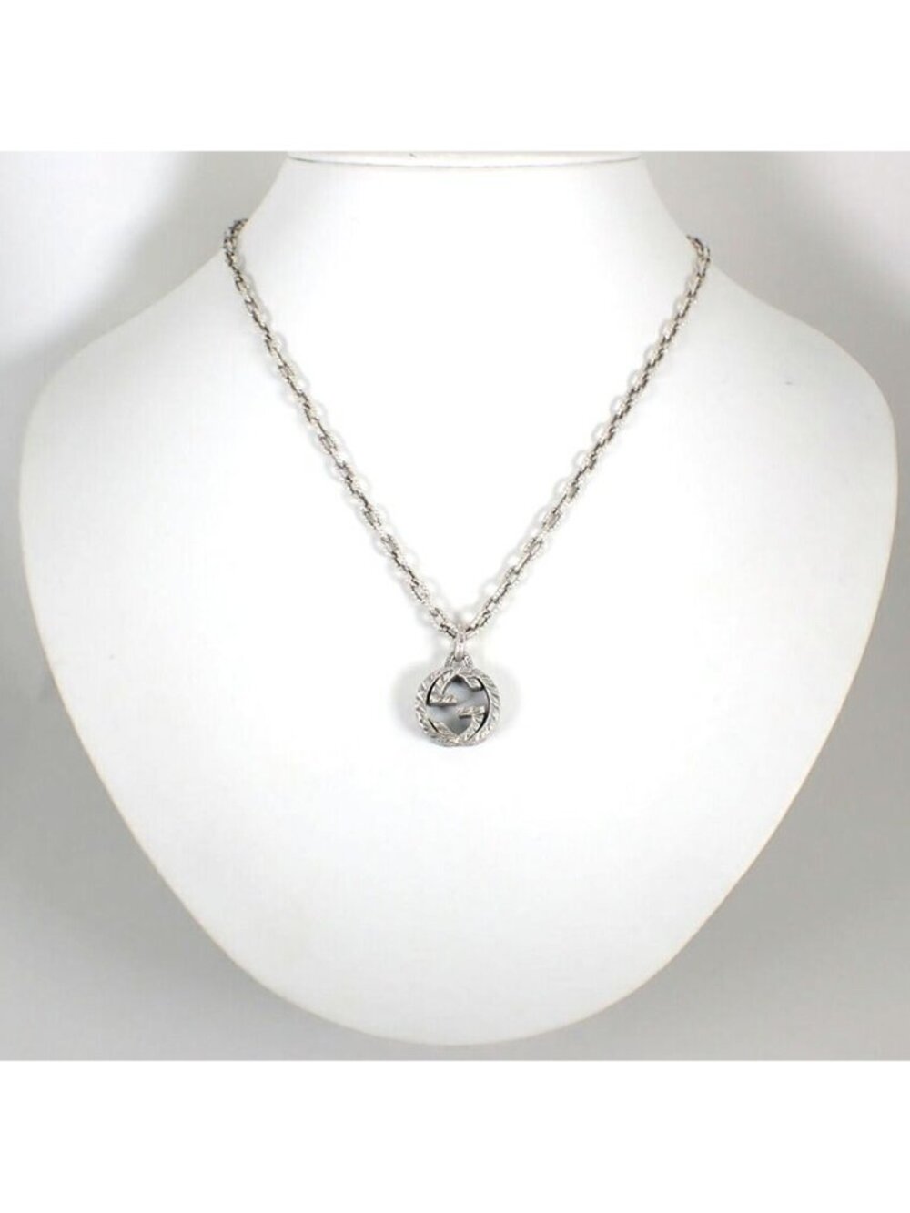 Gucci Interlocking Pendant Necklace - Picture 2 of 10